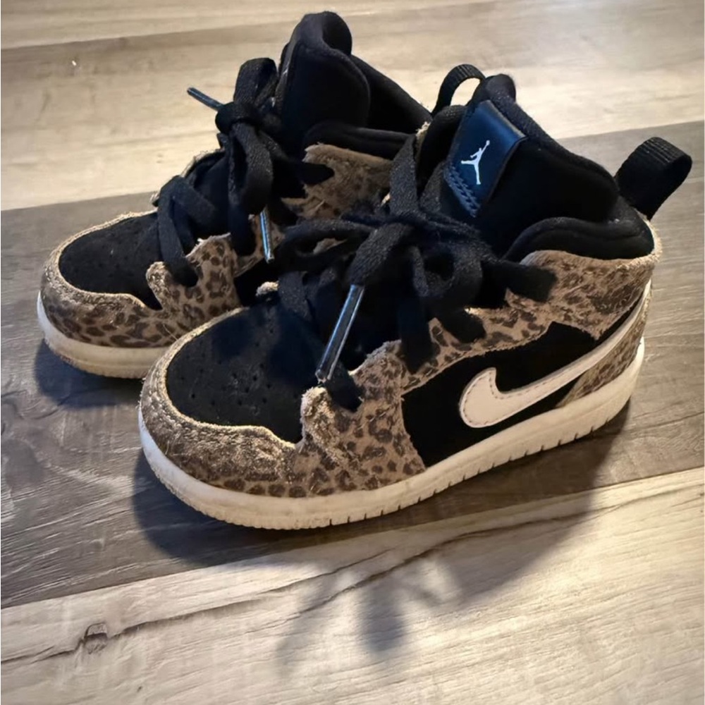 Jordan Kids Leopard Print Sneakers - Black and Tan